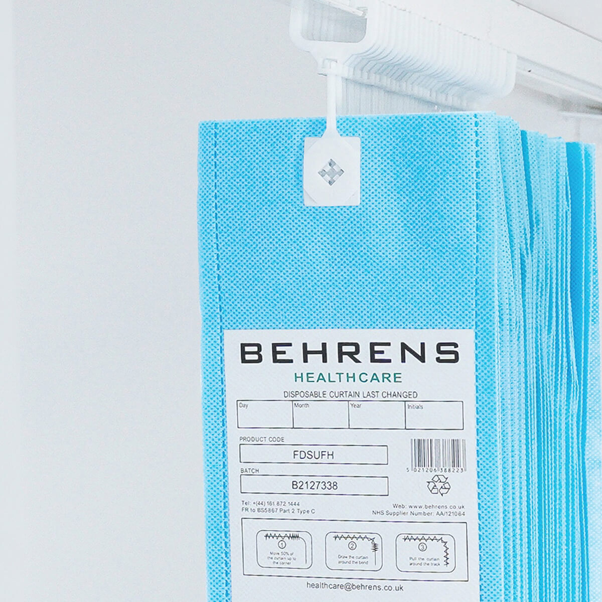 Disposable Curtain Sky Blue U Fixed Hook (375x200cm) Disposable Curtain Sky Blue U Fixed Hook (375x200cm)